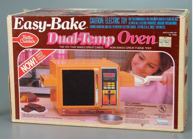 1980's Dual Temp Easy Bake Oven!