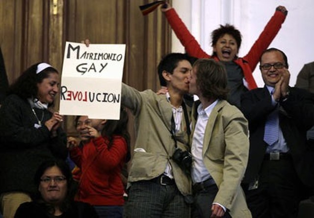 A New Hampshire law legalizing civil unions for same sex-couples