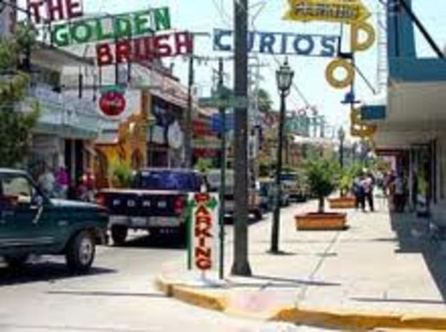 Nosotros viajamos de Mexico por misión viaje.