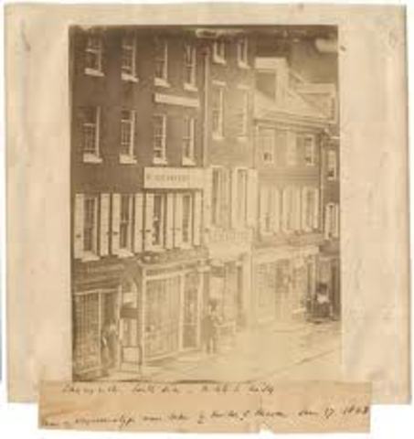 First advertisement made using a photo in Philadelphia.