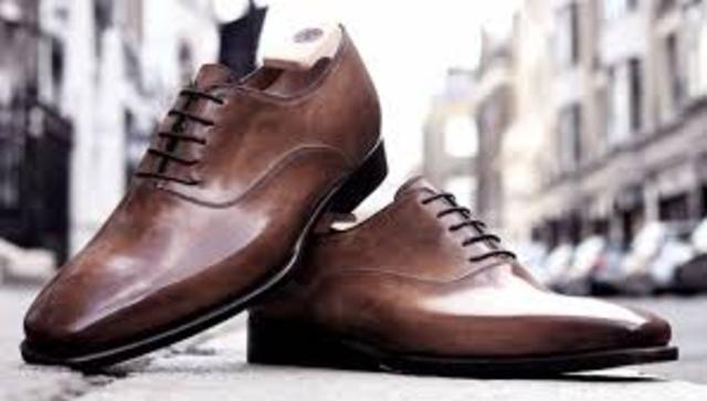 Lanza la primera coleccion de zapatos masculinos