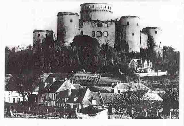 Beginning of the construction of Eppes Castle