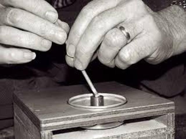 14th century Grinding of lens invented