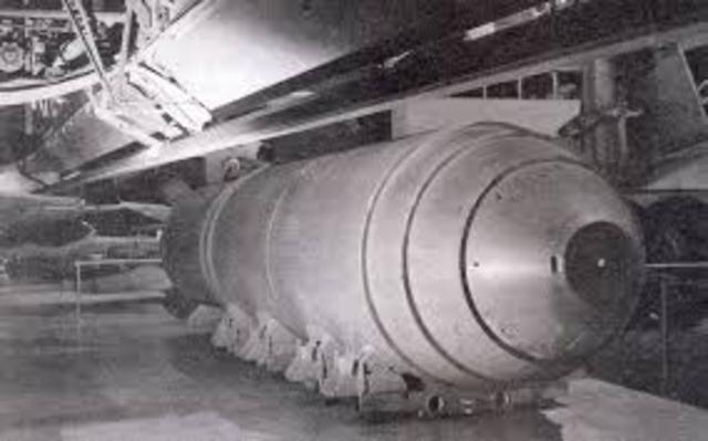 U.S. President Truman Orders Construction of Hydrogen Bomb