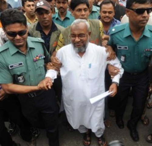 The Supreme Court executed Abdul Kader Mullah of the Islami party, who perpetrated crimes against humanity during the 1971 war of independence.