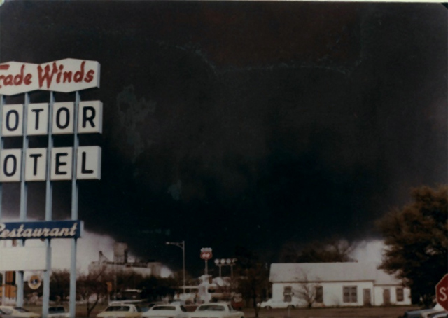 Wichita Falls single tornado