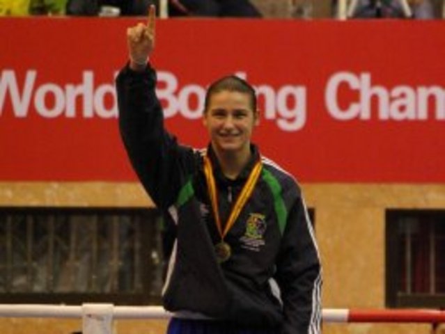 Taylor retains World title