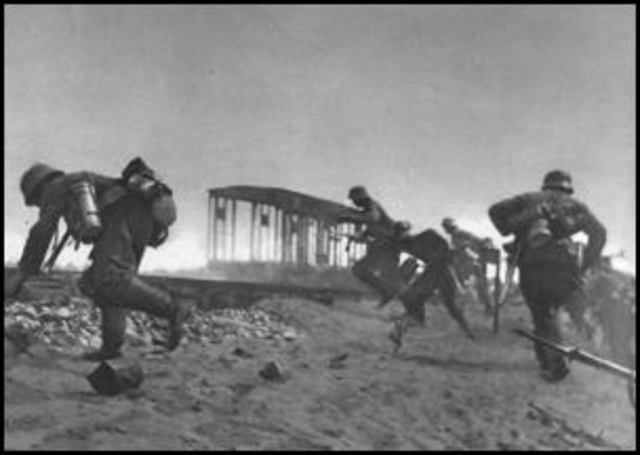 German attacks wear down Soviet defenses