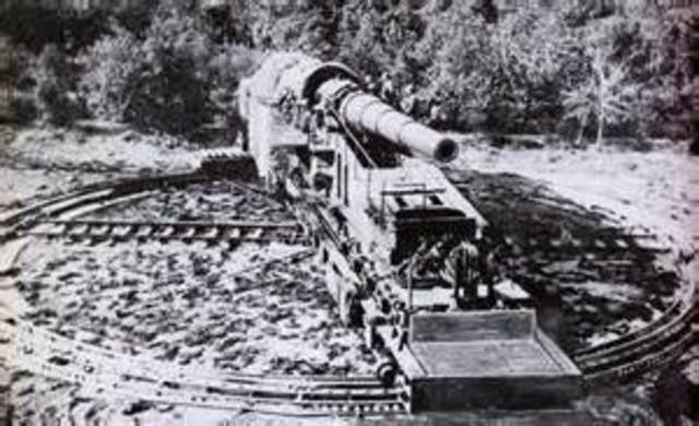 Russians stop Nazi advance at Stalingrad save Moscow