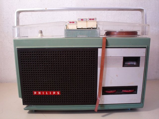 LA GRABADORA DE CASET