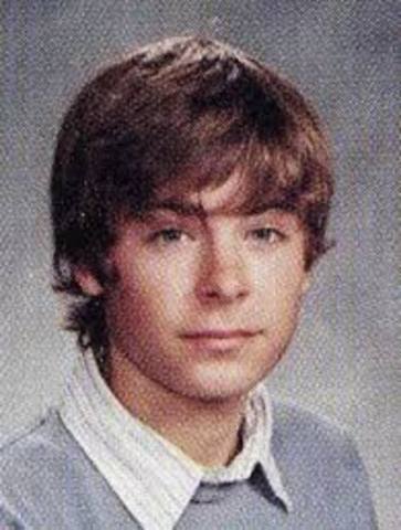 la carera de Zac comienza