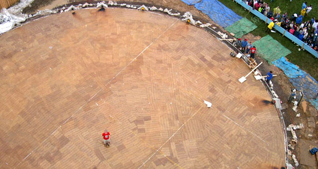 The world's biggest chocolate chip cookie.