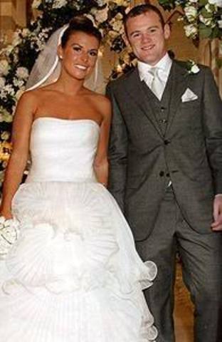 Se casa con  Coleen McLoughlin