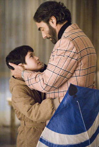 Amir wins kite contest