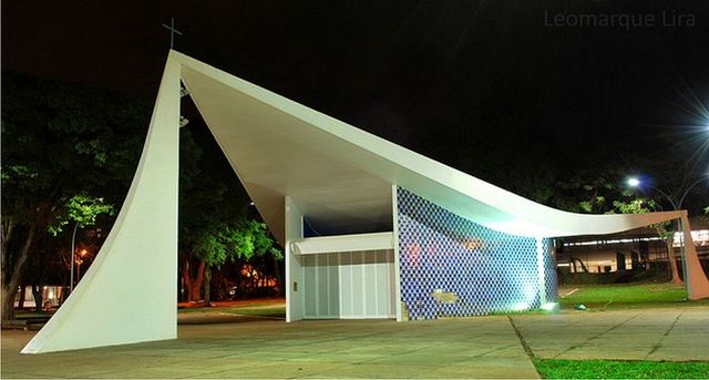 Capilla Nuestra Señora de Fátima, Óscar Niemeyer