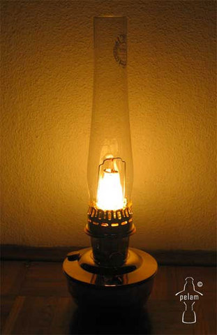 La lampe à pétrole.