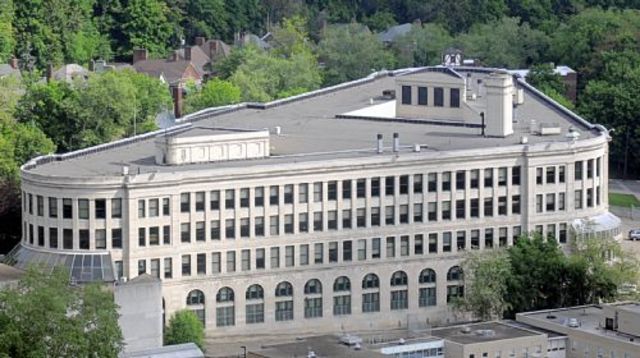 Andy goes to Highschool (Unknown date - known year)