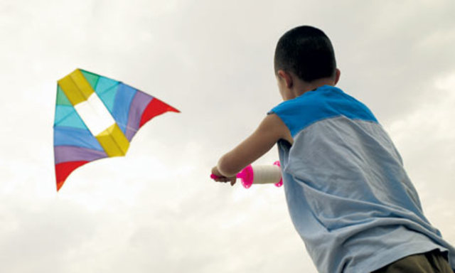 Amir Wins Kite contest