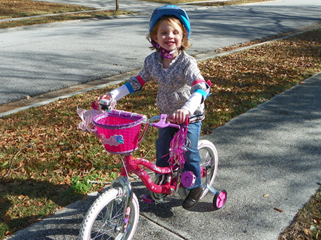 Yo tuve mi primera bicicleta en diciembre ventcinco dos mel siete