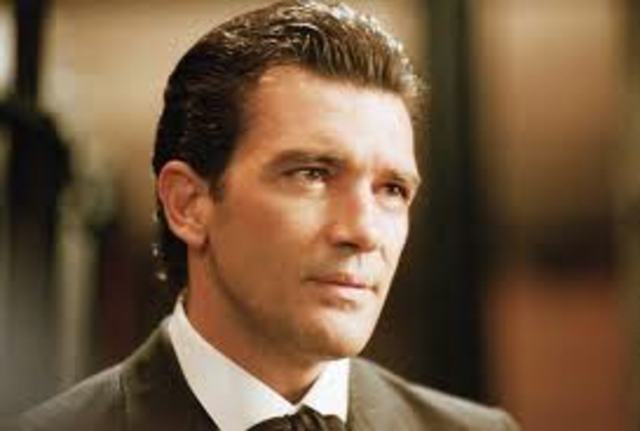 J'ai suis un cousine Antonio