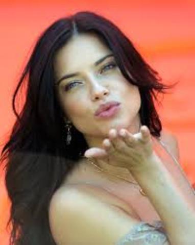 J'ai suis une cousine Adriana