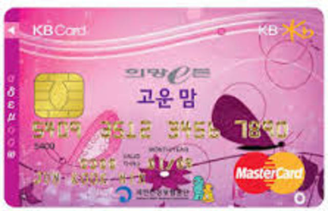 Credit cards of at least 20 million South Koreans are hacked