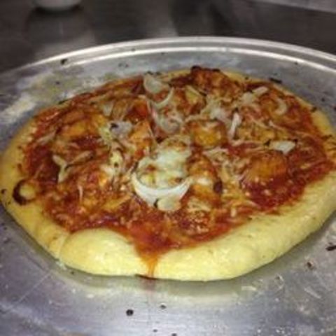 half spicy half pineapple pizsza