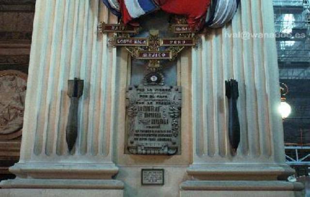 Bombardeig a la Basilica del Pilar