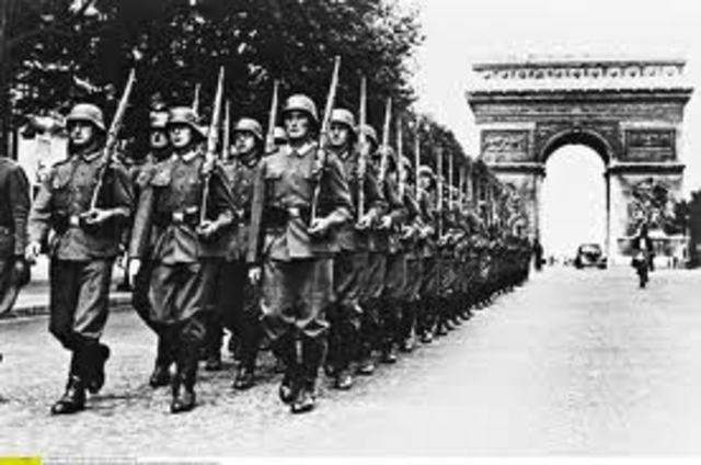 Les allemands entrent dans Paris