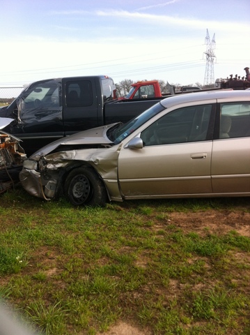 me destroce me primer coche en viente msrcha dos mil catorce