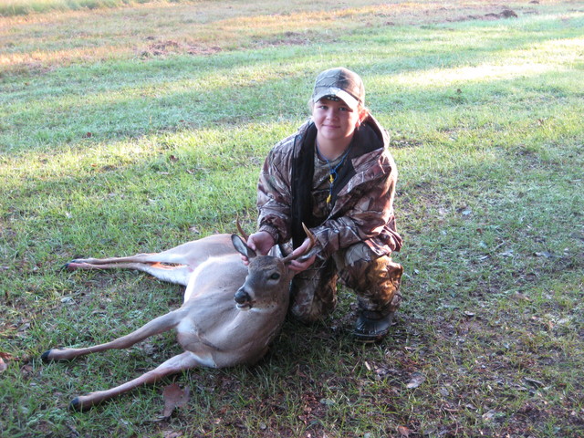 Yo disparé mi primera venado en diciembre.