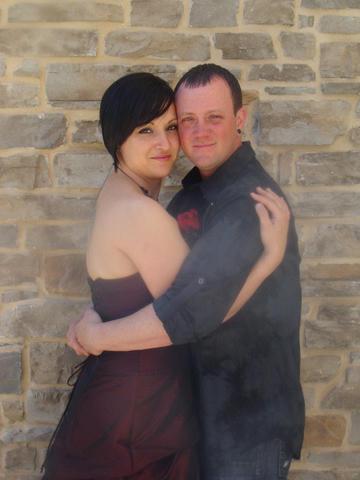 Asistí boda de la mamá.