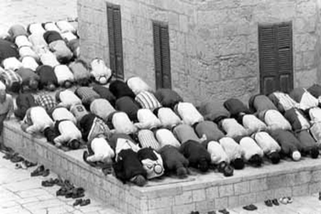 Britain capture Jerusalem from the Turks