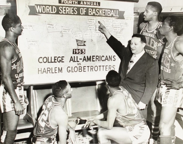 Harlem Globetrotters play their first in another country
