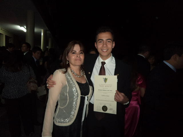 Me gradue de Bachiller en CCLL