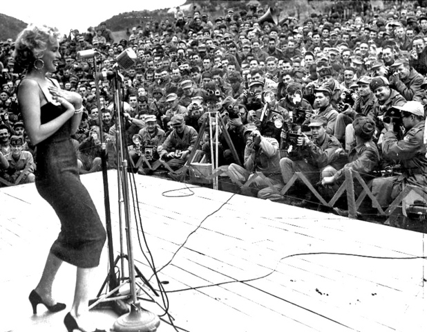 Marilyn Monroe Performs in Korea