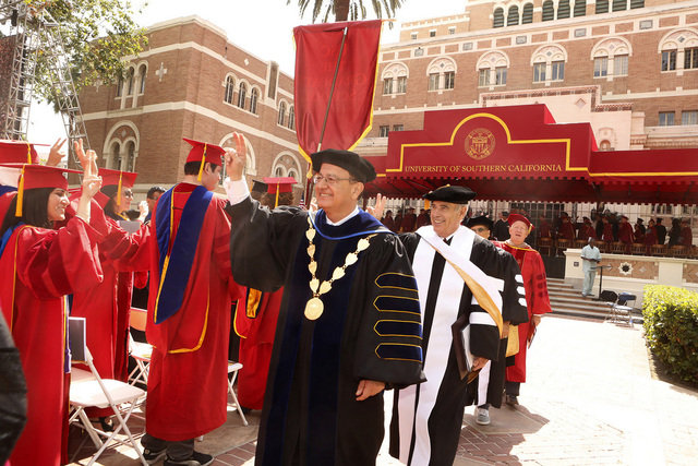 Recibí Mi Maestría de USC