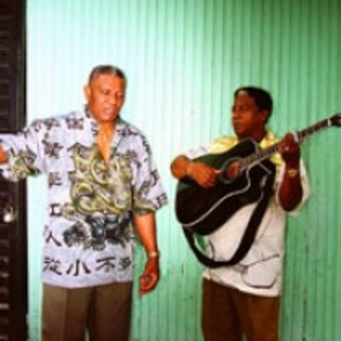 JUAN manuel Calderon grabo el primer sencillo de bachata