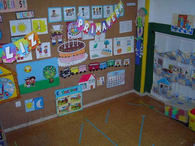 SE REGLAMENTA LAS INSCRIPCIONES.SOLICITUDES, DOCUMENTOS, MATERIAL DIDACTICO PARA LOS JARDINES INFANTILES