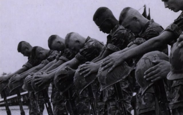 Last of US troops leave Vietnam