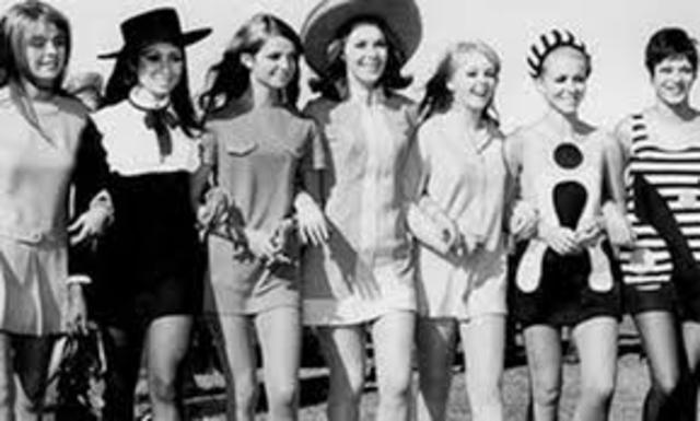 1922 a 1975 - Institucionalización del Día Internacional de la Mujer