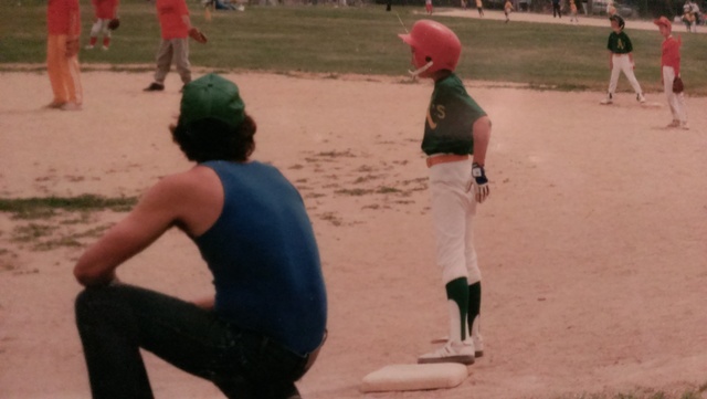 when i was younger i wanted to be a profesinal baseball player.