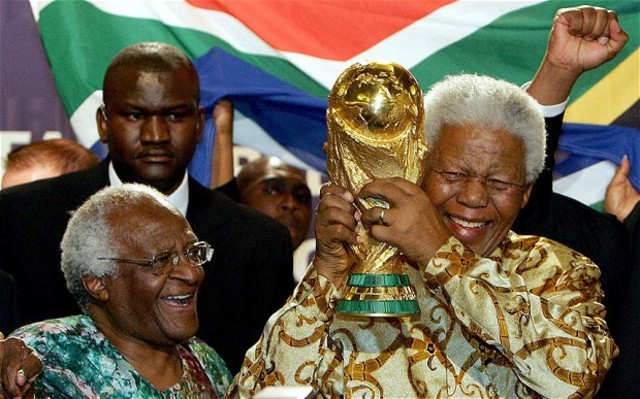 Mandela wins the Nobel Peace Prize for ending apartheid