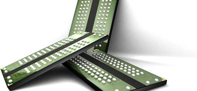 Intel 1103, primera memoria RAM.