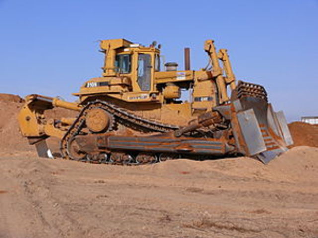 el primer bulldozer