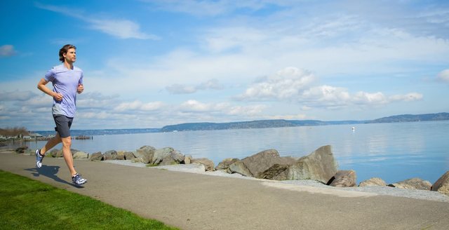 Bob decides to improve his health with a goal