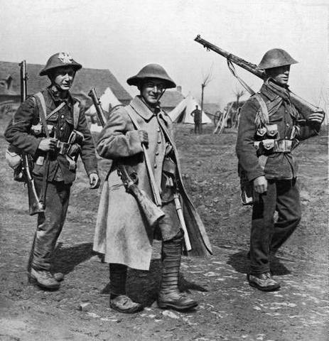 Los soldados britanicos en acción