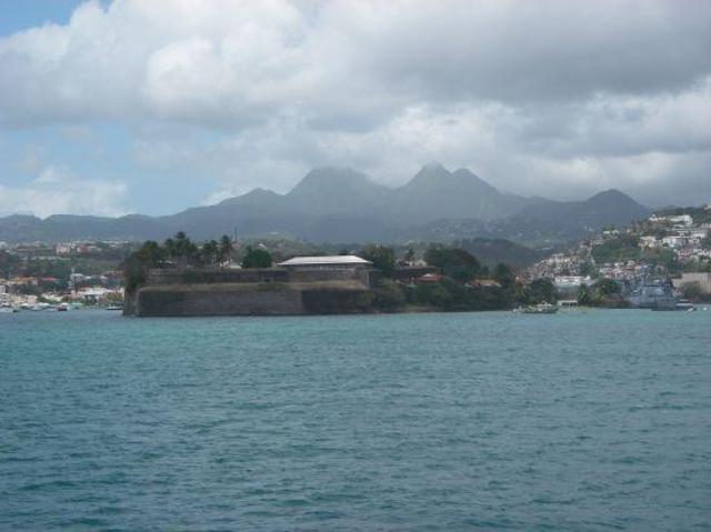 Spanish Gen. Alonso de León's expedition finds the remains of Fort St. Louis. Fearing French intentions to lay claim to Spanish territory, the Spanish begin establishing missions and settlements in East Texas
