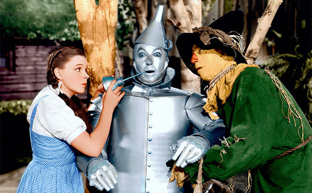 Wizard of Oz Premieres