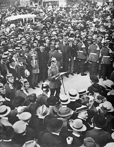 Germany invades Luxembourg